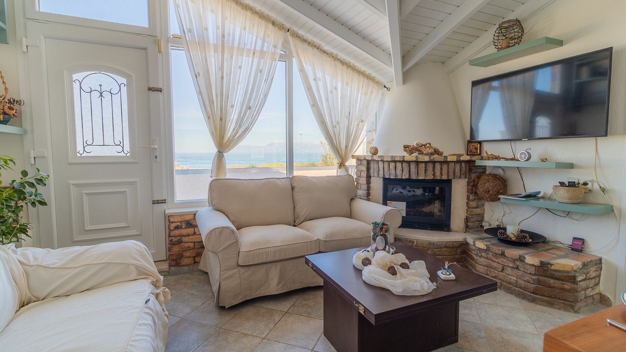 Photo of Livingroom in Almiros Beach