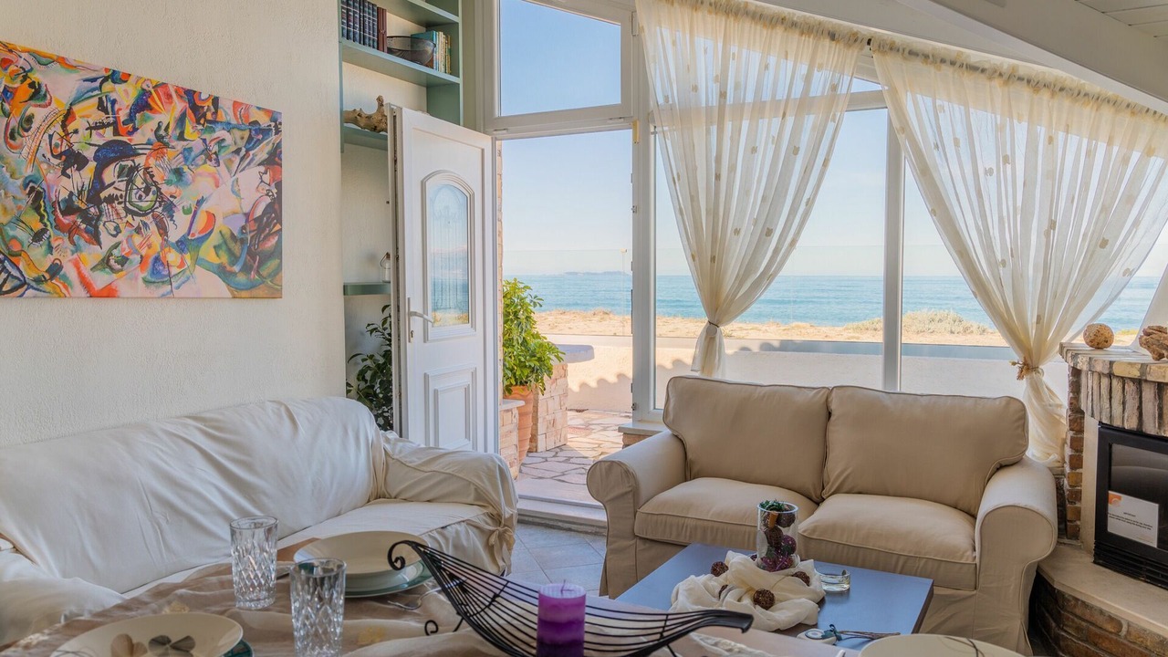 Photo of Livingroom in Almiros Beach