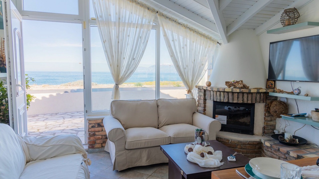 Photo of Bedroom in Almiros Beach