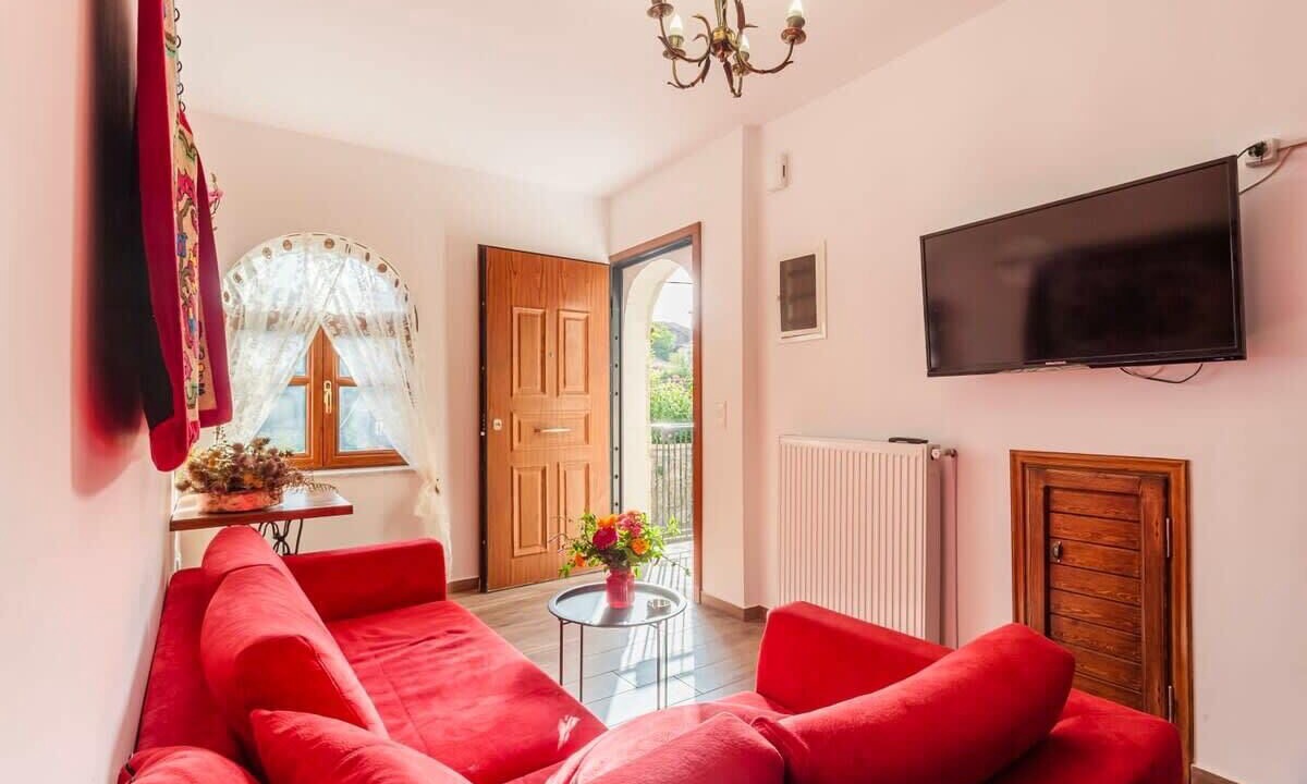 Photo of Bedroom in Trikolonoi