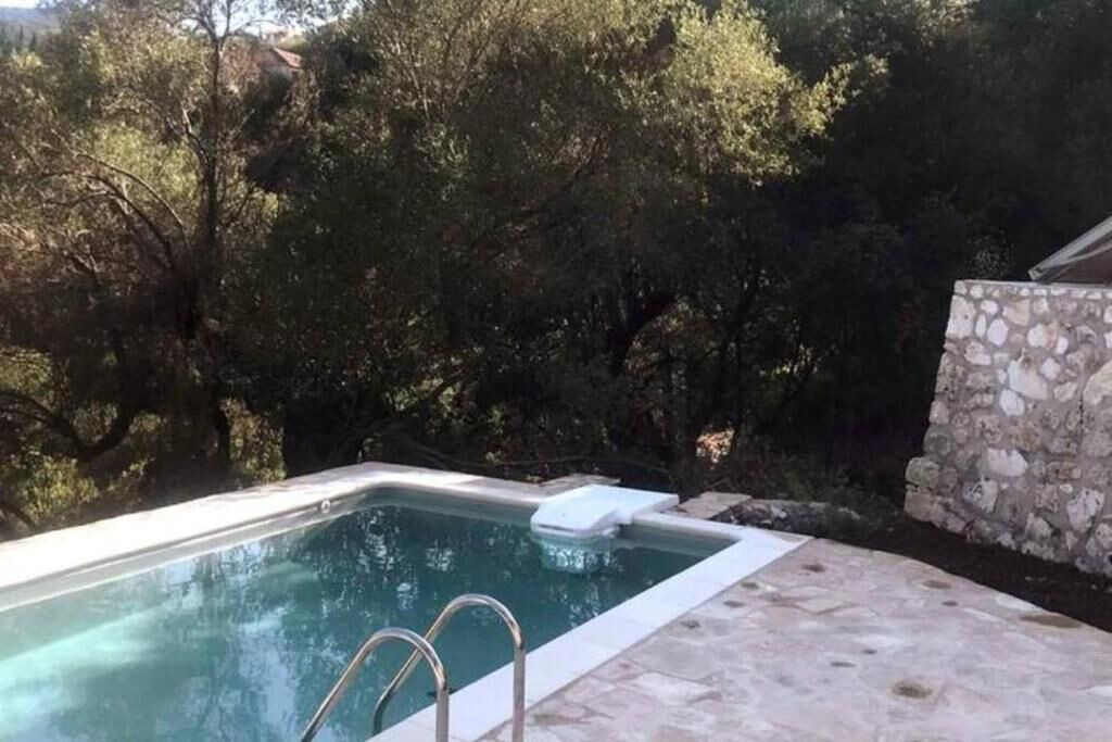 Photo of Outdoor in Tselendata