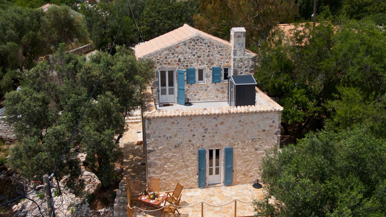 Photo of Outdoor in Tselendata
