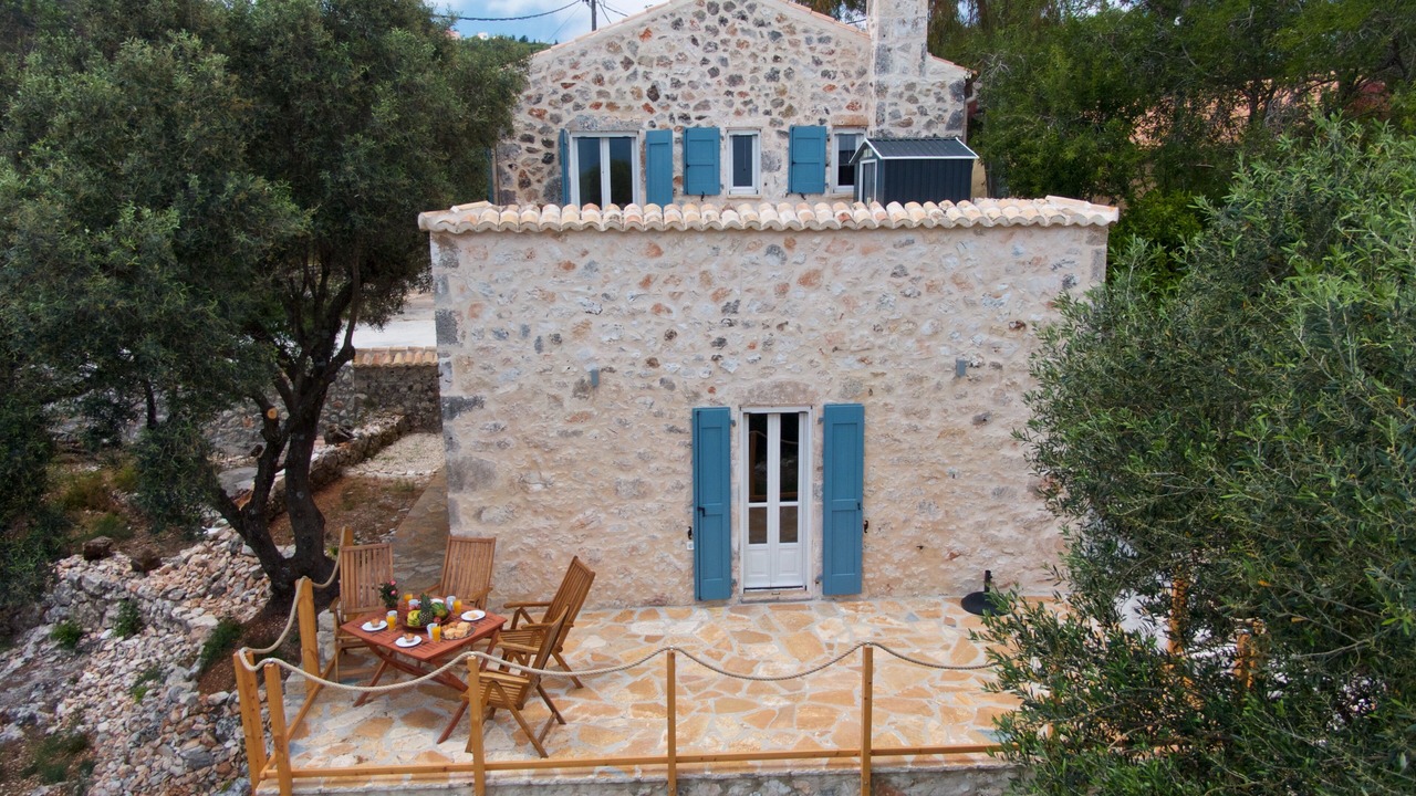 Photo of Outdoor in Tselendata