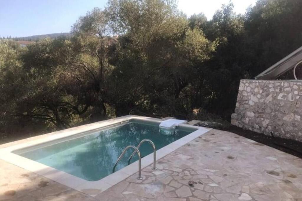 Photo of Outdoor in Tselendata