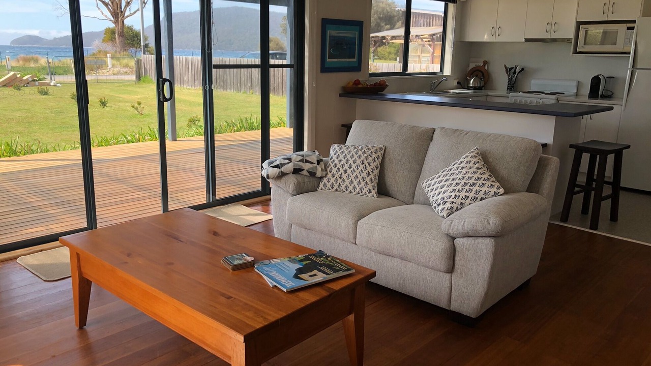 Photo of Livingroom in Adventure Bay