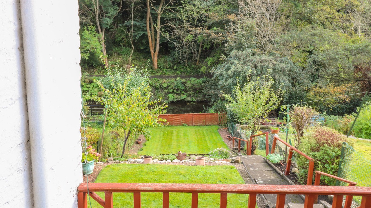 Photo of Outdoor in Murrayfield