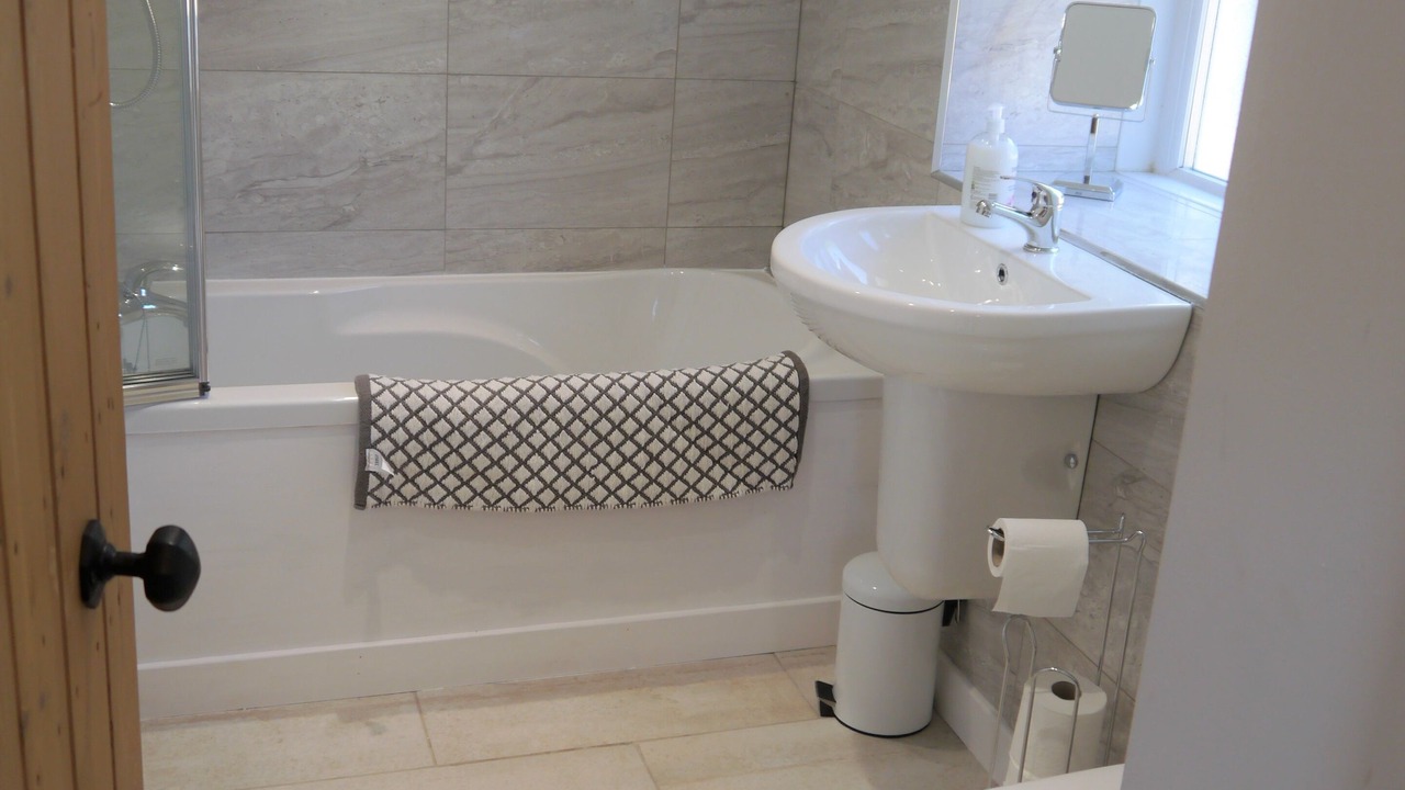 Photo of Bathroom in Thornhill