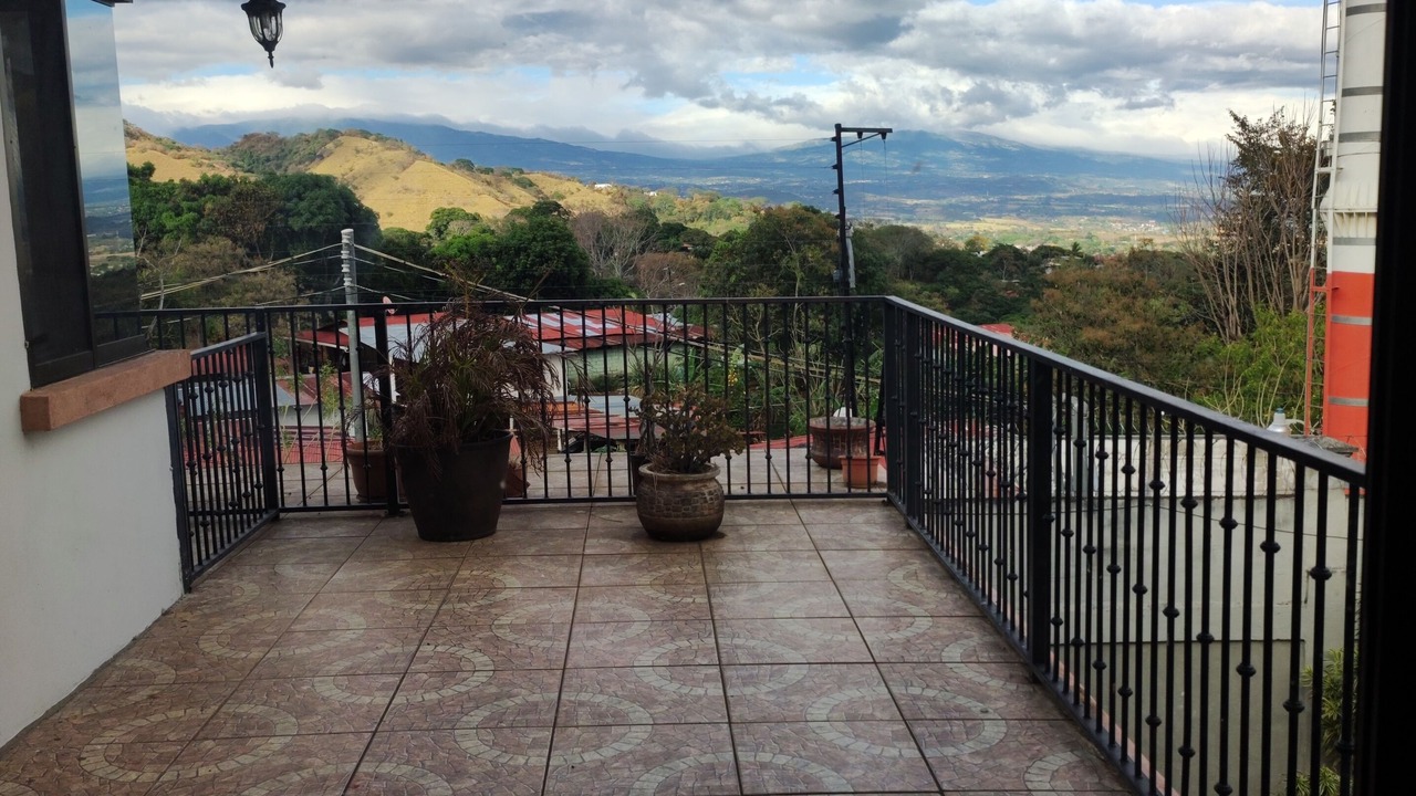 Photo of Patio Balcony in Garabito