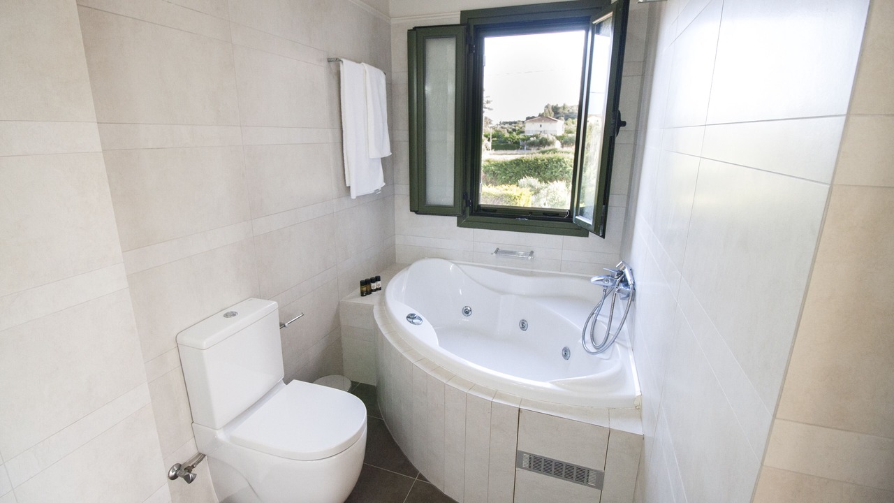 Photo of Bathroom in Lixouri