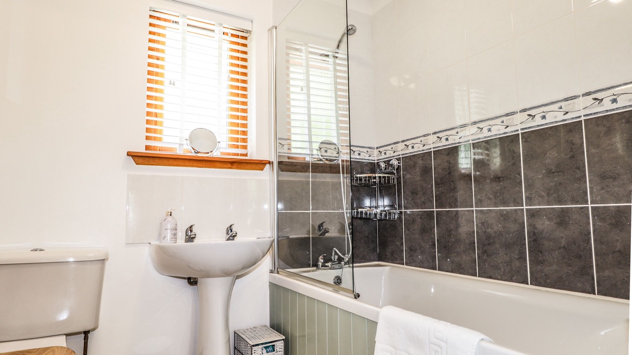 Photo of Bathroom in Ratagan