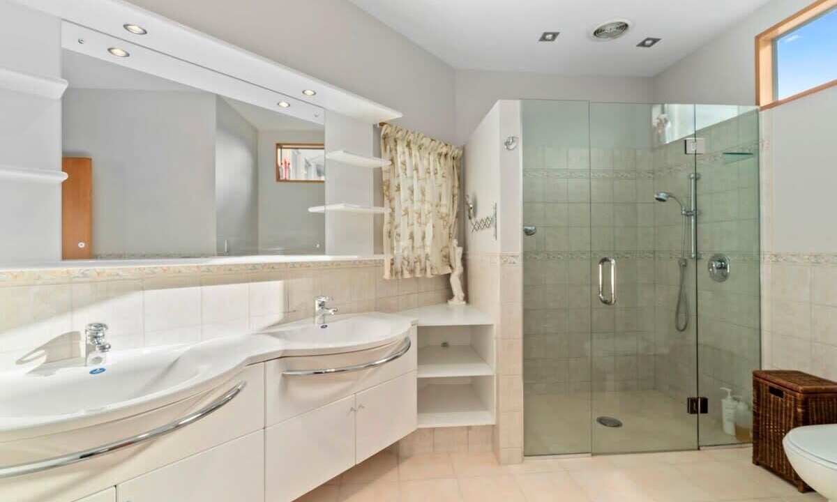 Photo of Bathroom in Wanaka