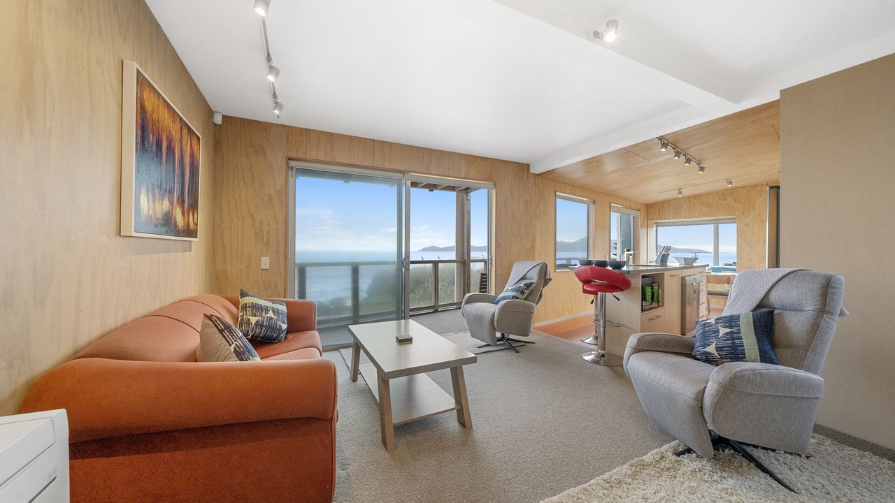 Photo of Livingroom in Paraparaumu