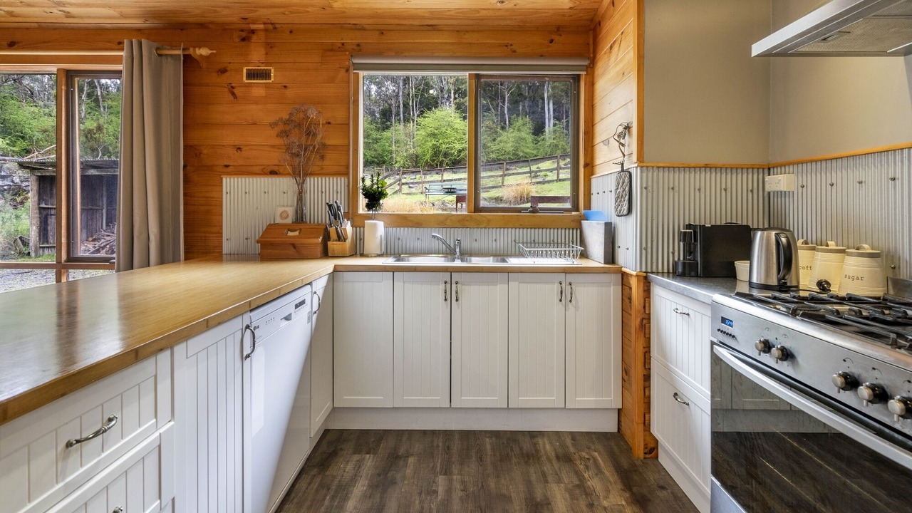 Photo of Kitchen in Mole Creek
