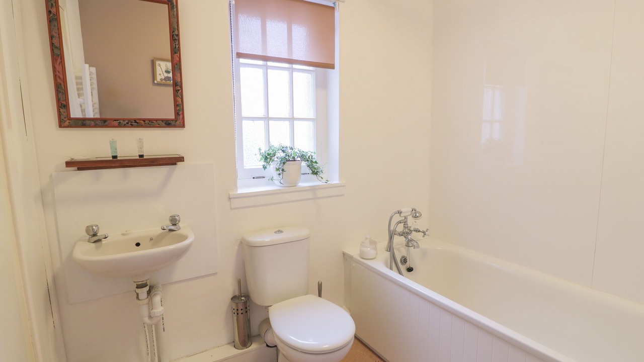 Photo of Bathroom in Prestonpans