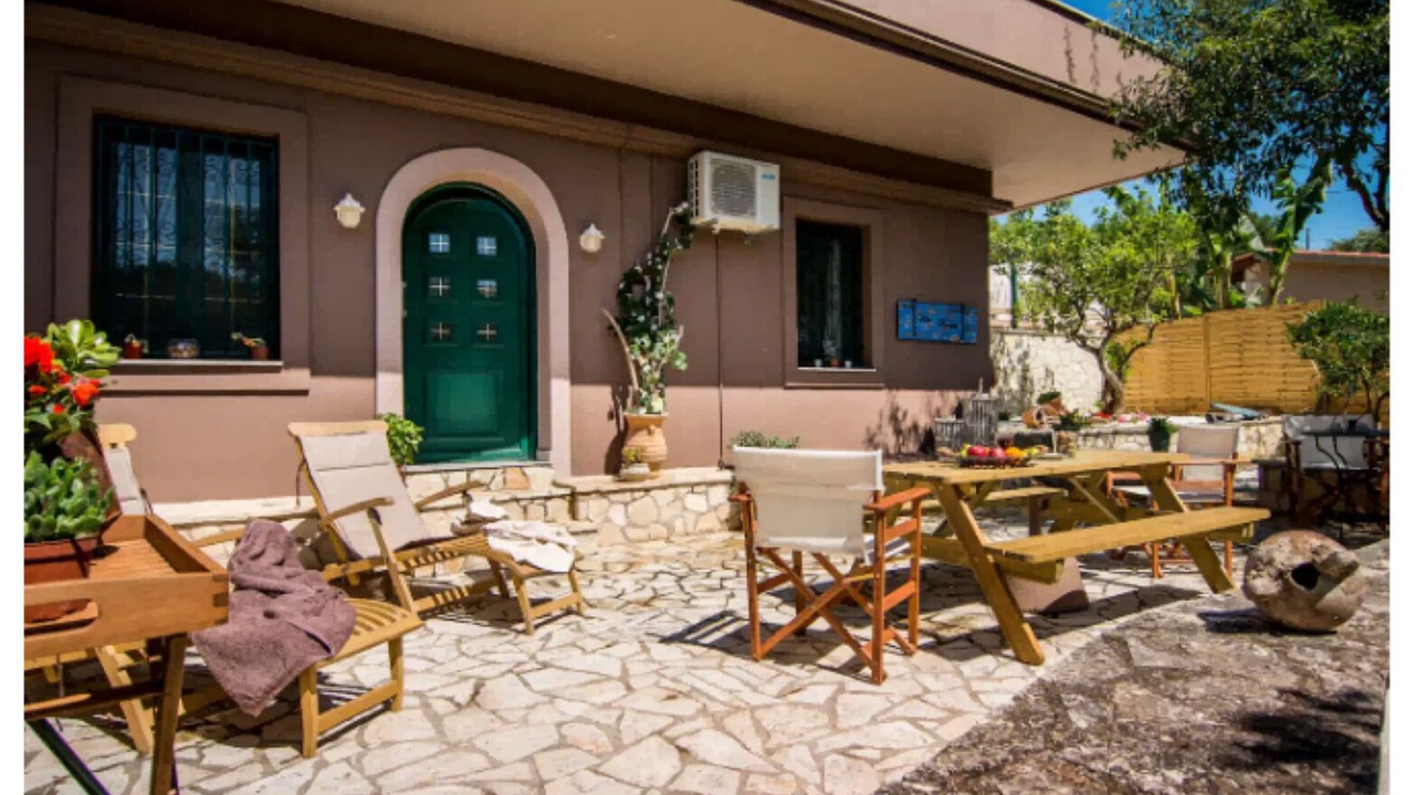 Photo of Outdoor in Alikanas