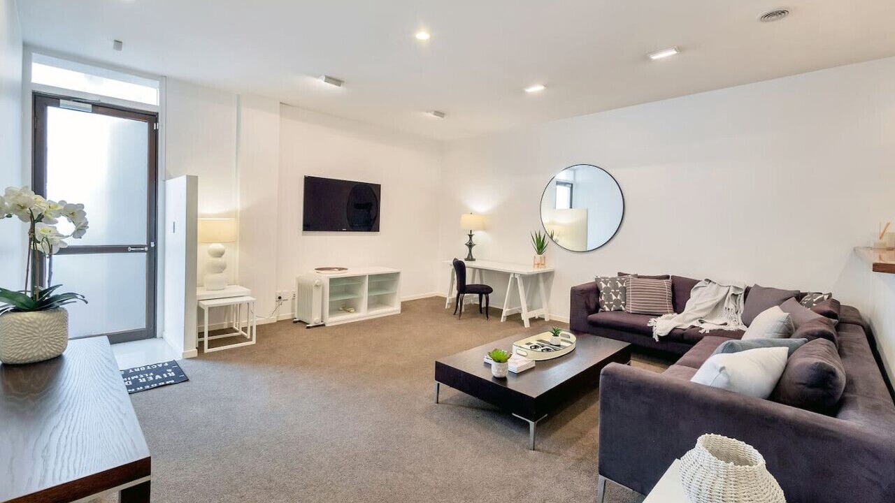 Photo of Livingroom in Epsom