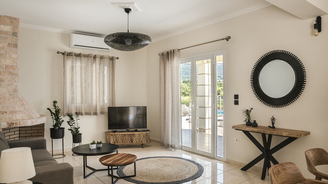 Photo of Livingroom in Karavados