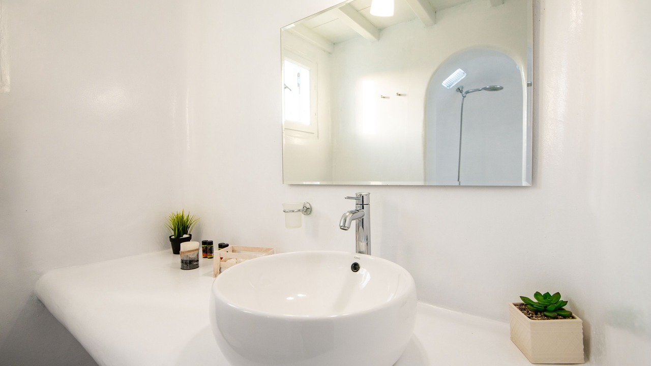 Photo of Bathroom in Kanalia