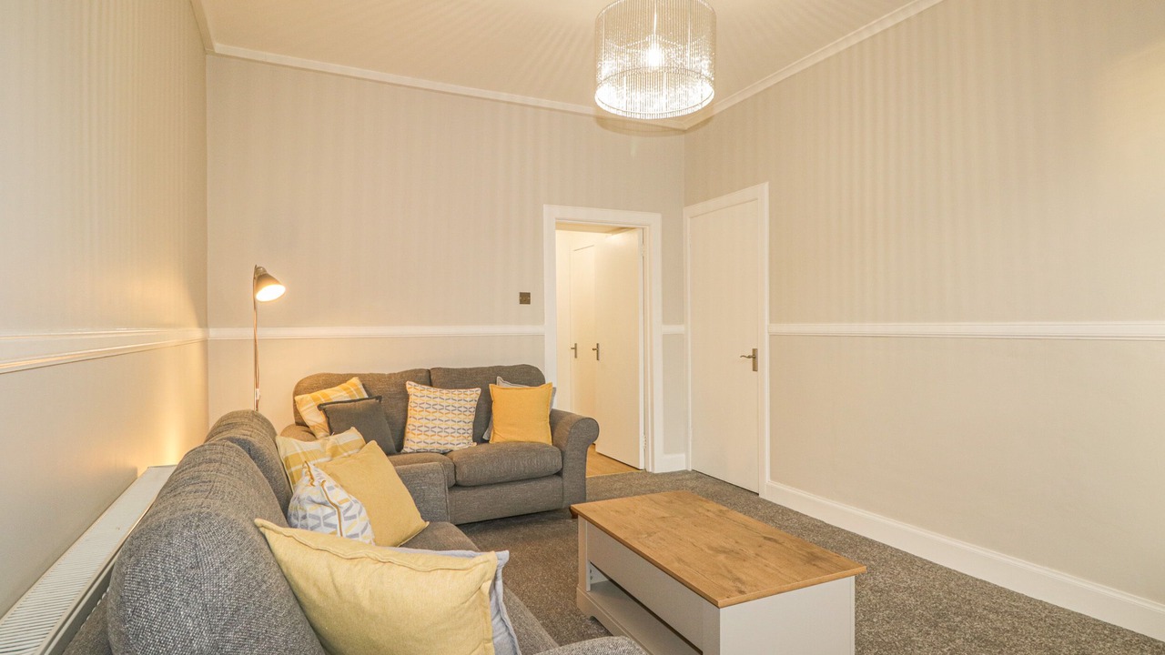 Photo of Livingroom in Elgin