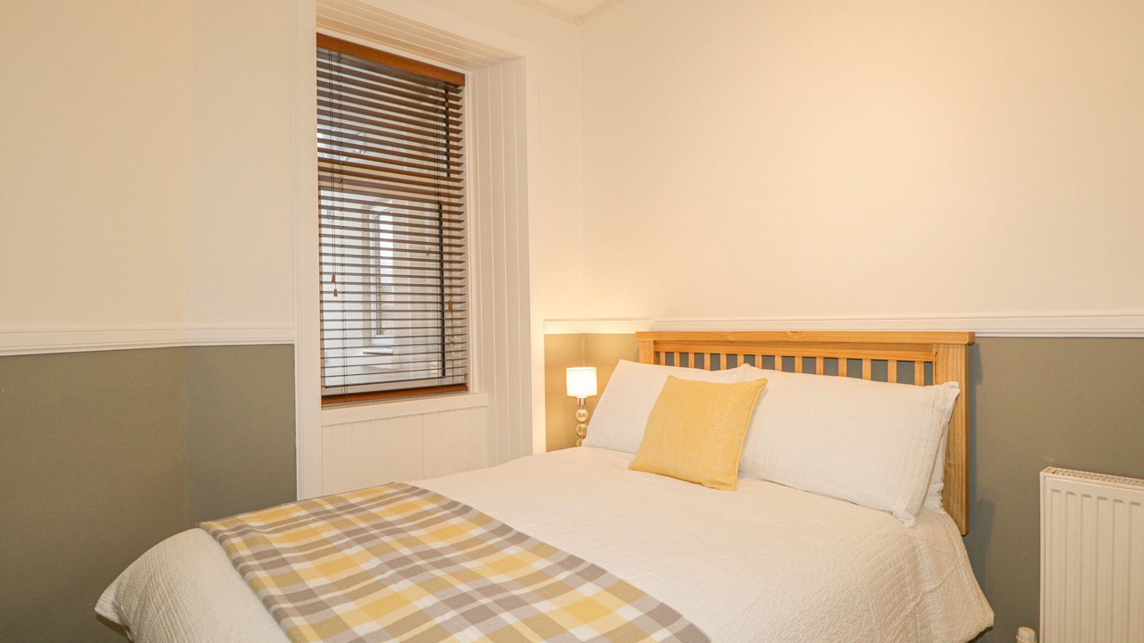 Photo of Bedroom in Elgin