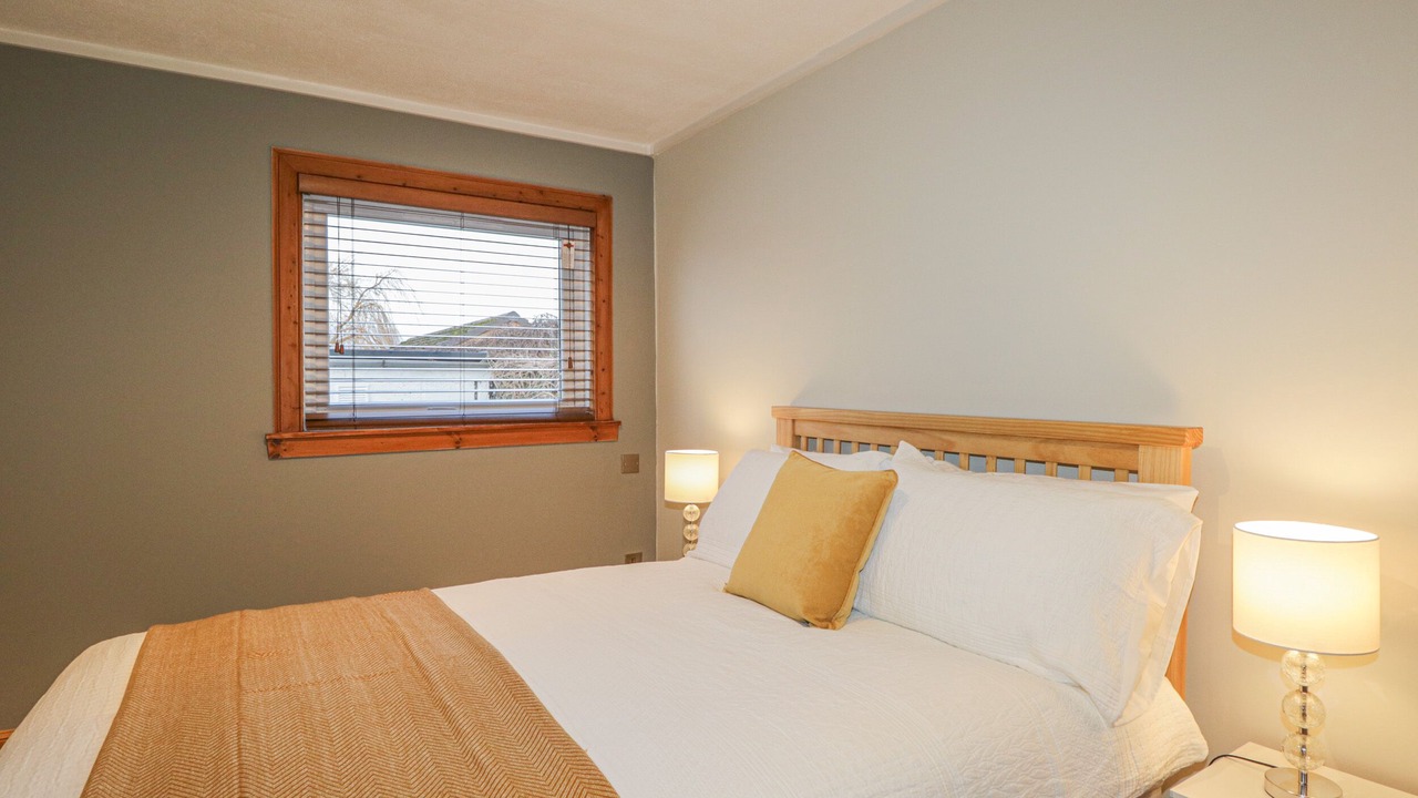 Photo of Bedroom in Elgin