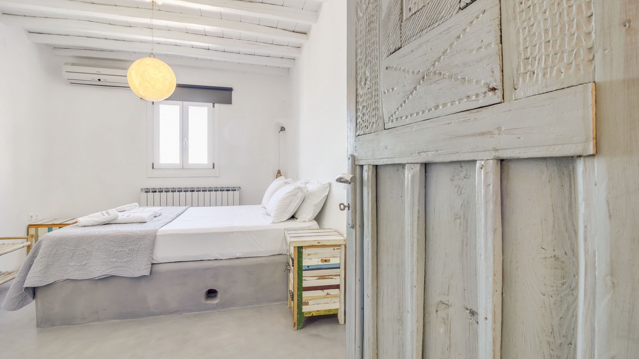 Photo of Bedroom in Faros Armenistis