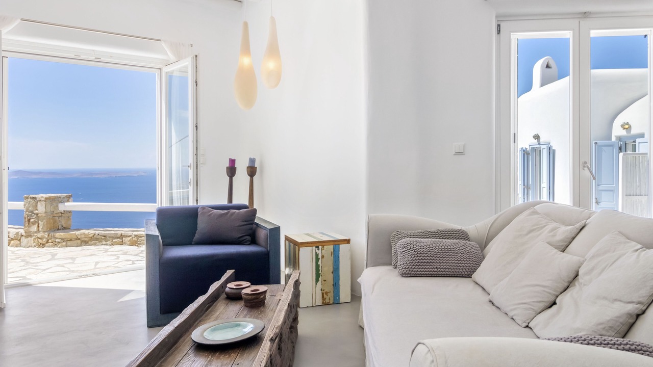 Photo of Livingroom in Faros Armenistis