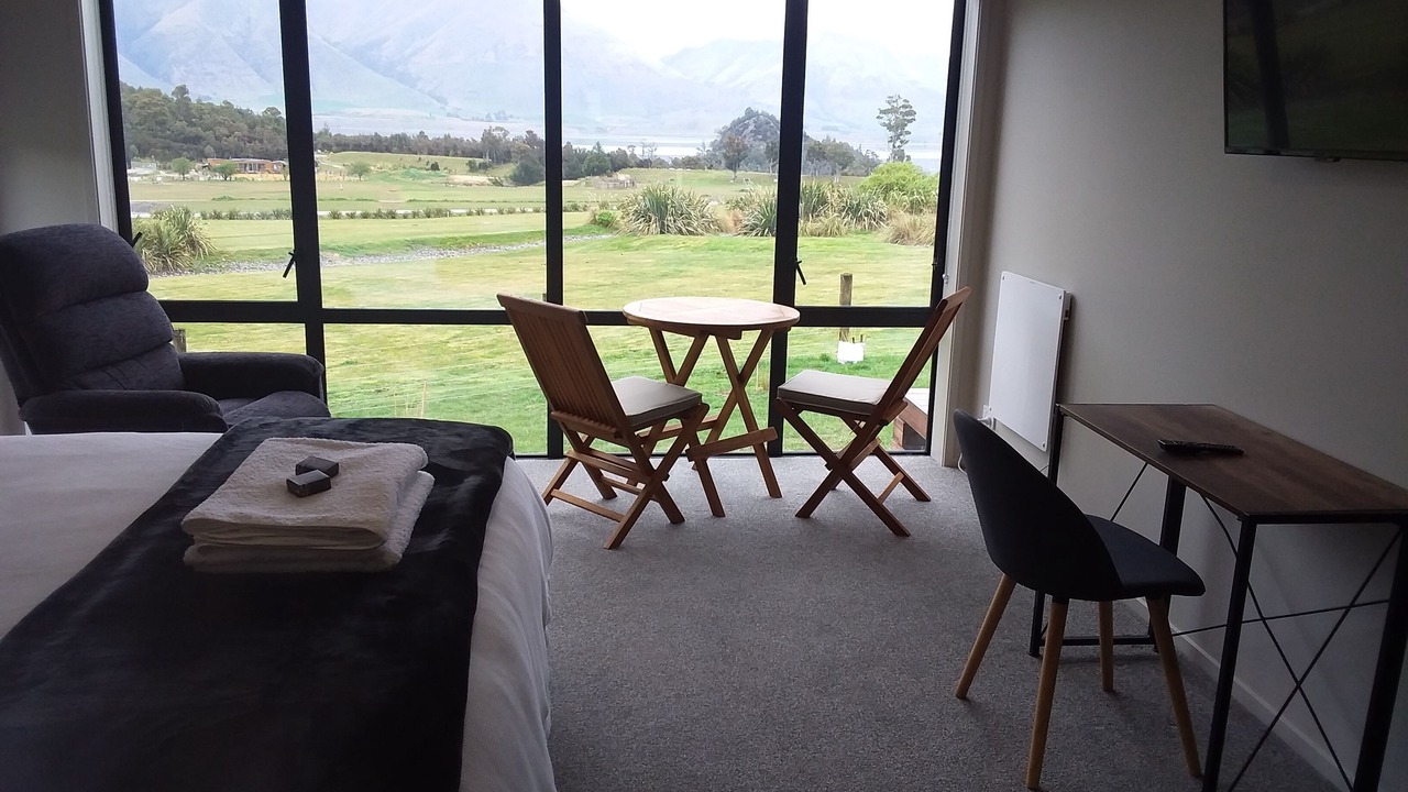 Photo of Bedroom in Mount Creighton