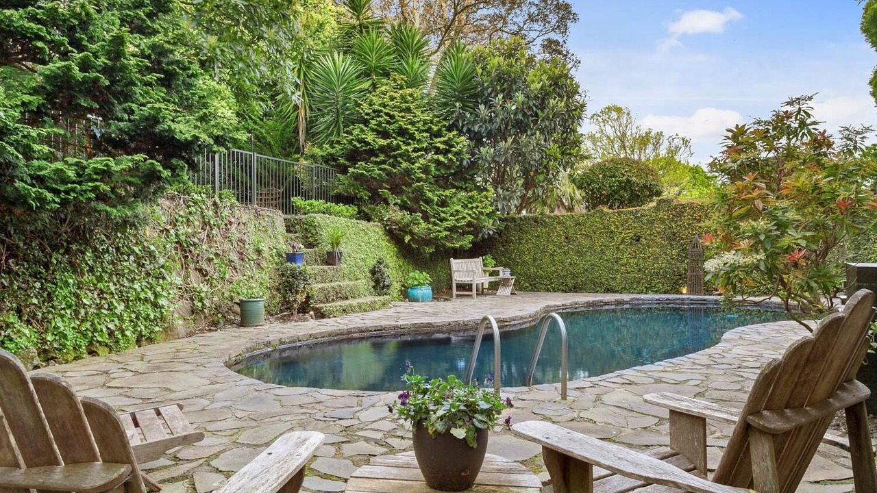 Photo of Outdoor in Epsom