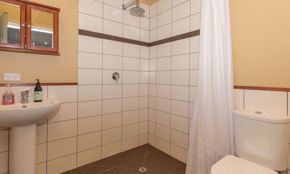Photo of Bathroom in Albert Town
