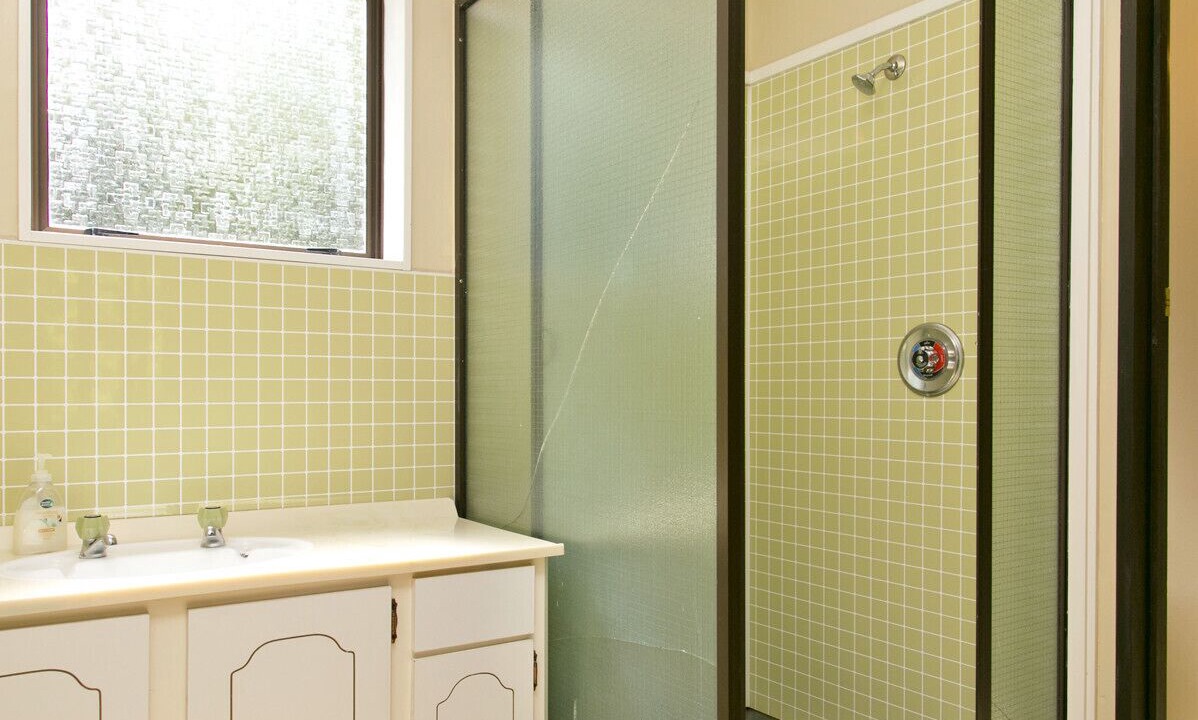 Photo of Bathroom in Acacia Bay