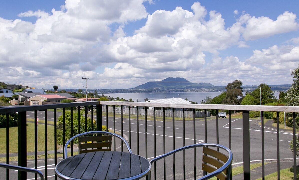 Photo of Outdoor in Acacia Bay