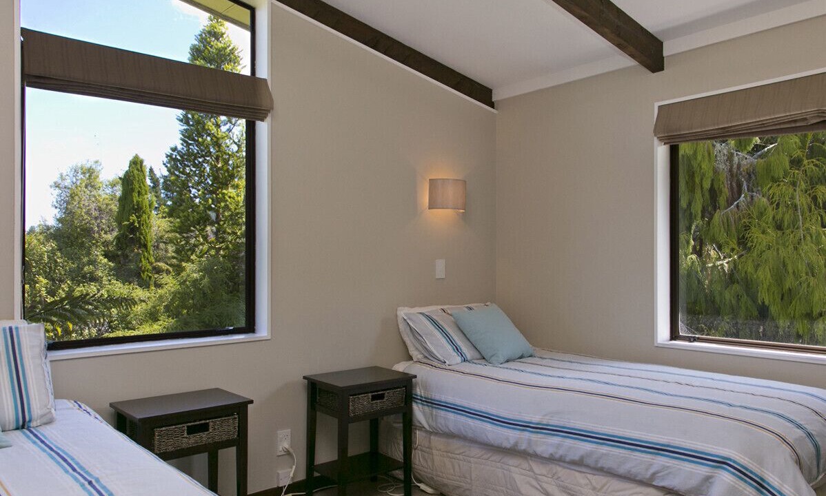 Photo of Bedroom in Acacia Bay