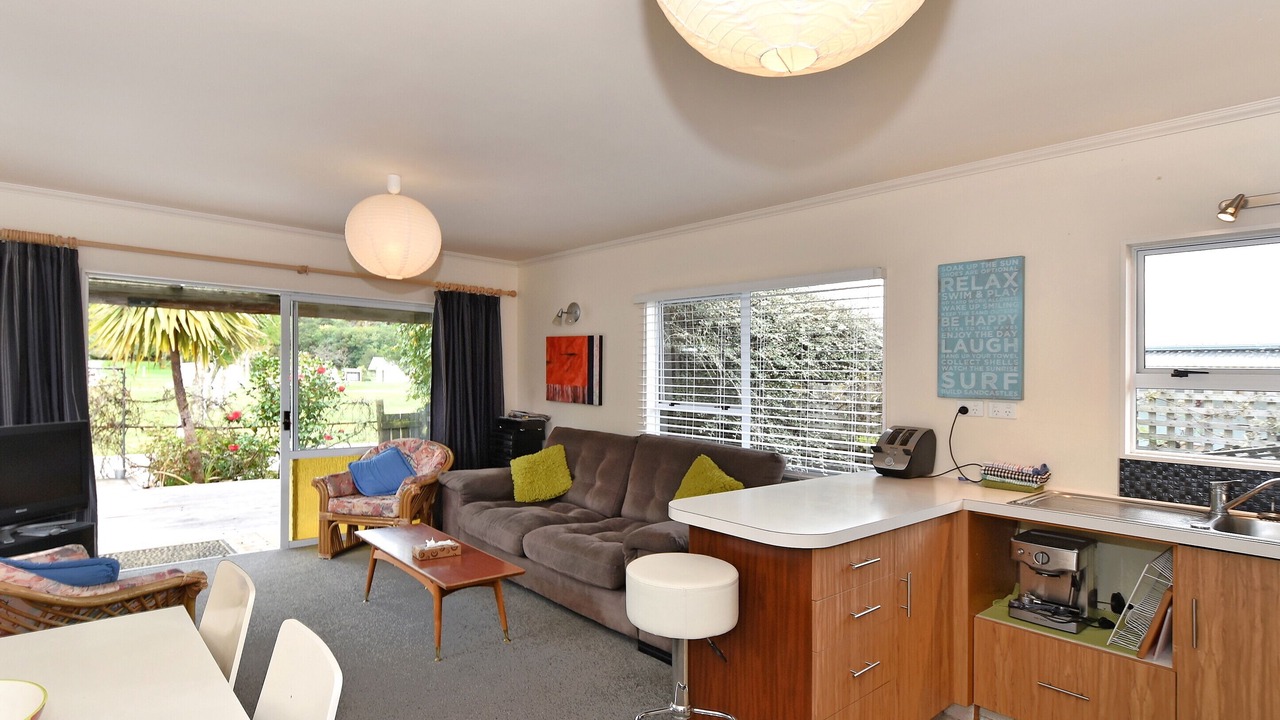 Photo of Kitchen in Ngaio Bay