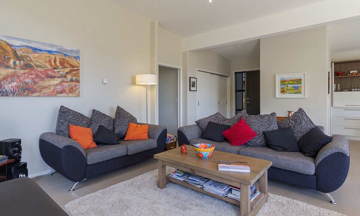 Photo of Livingroom in Lowburn