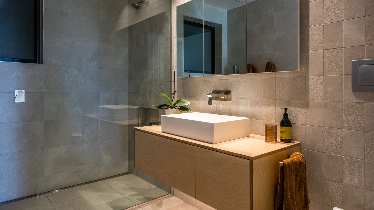 Photo of Bathroom in Onetangi