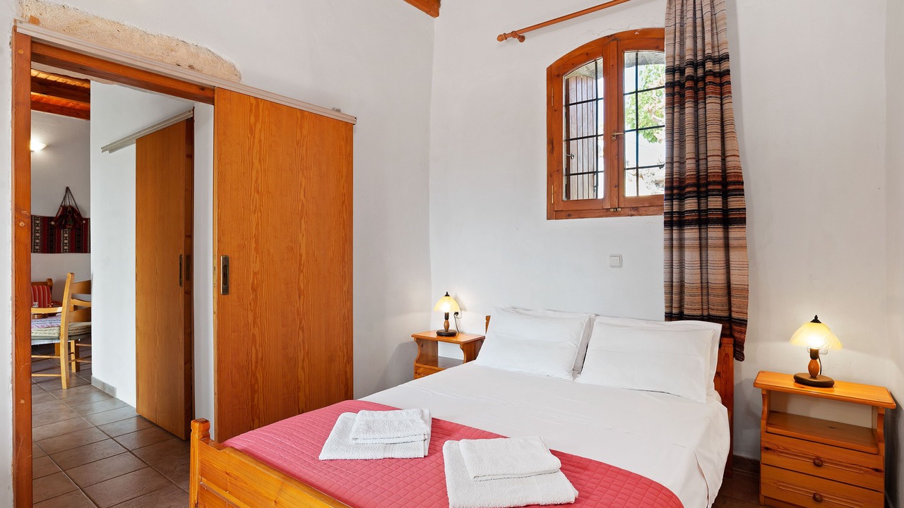 Photo of Bedroom in Megala Chorafia