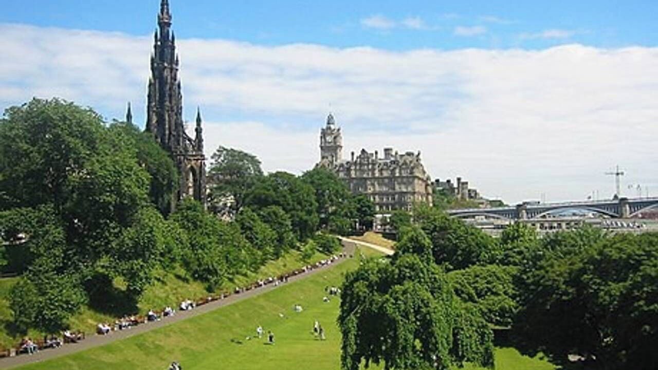 Photo of Others in Bruntsfield