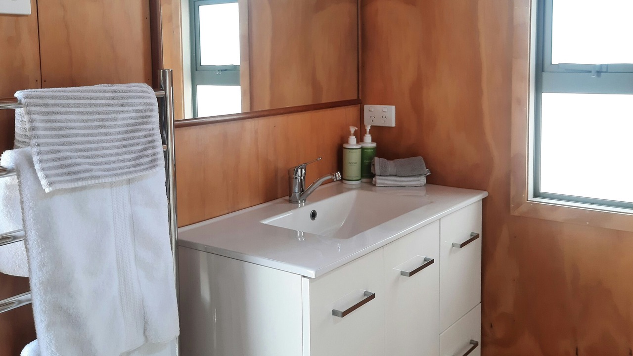 Photo of Bathroom in Okitu