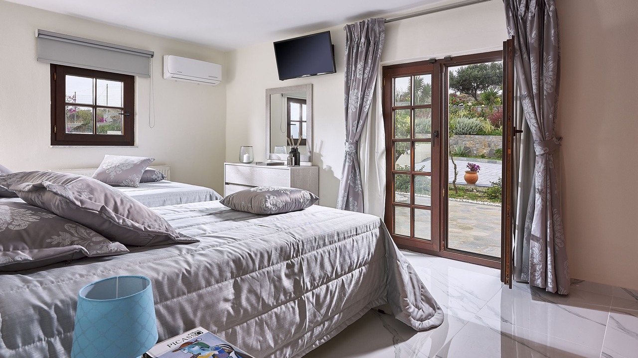 Photo of Bedroom in Vathianos Kampos