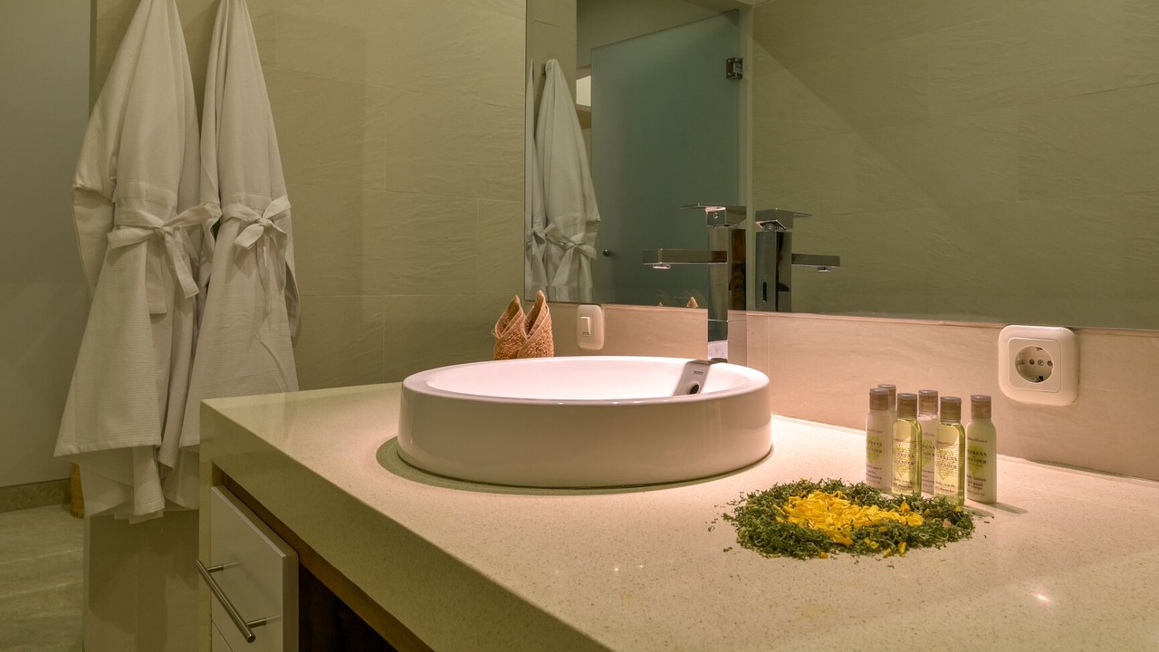 Photo of Bathroom in Lokapaksa