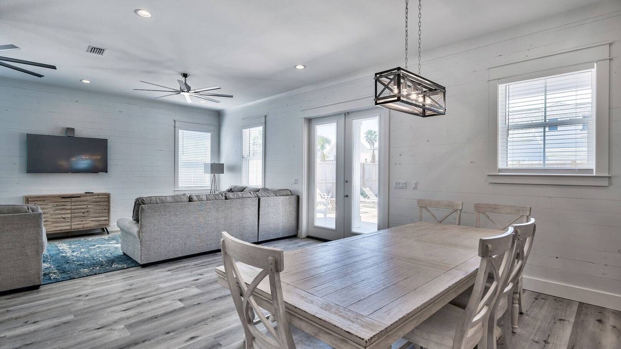 Photo of Others in Crystal Shores