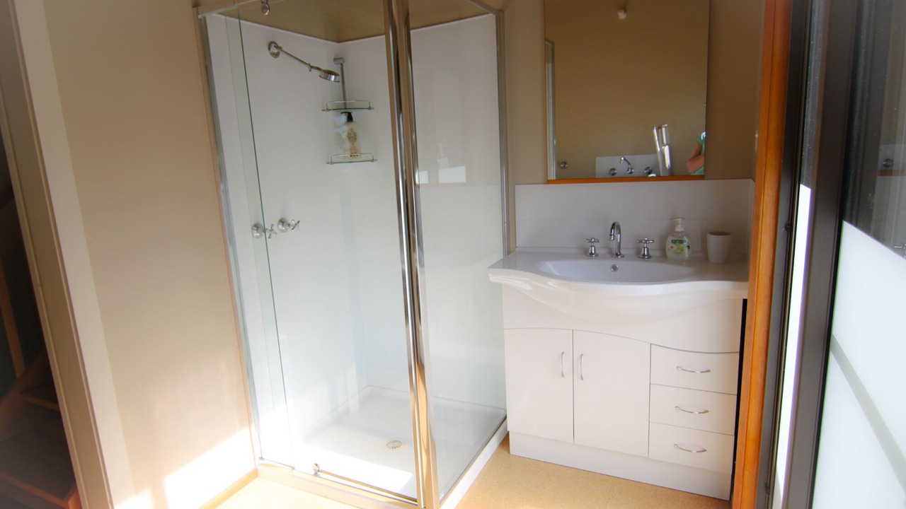 Photo of Bathroom in Binalong Bay