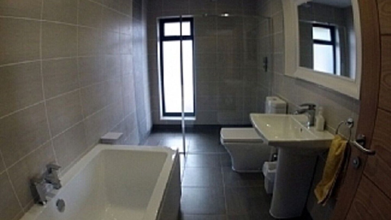 Photo of Bathroom in Tarbert