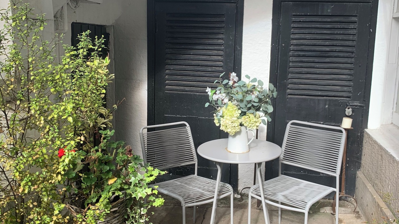Photo of Outdoor in West End