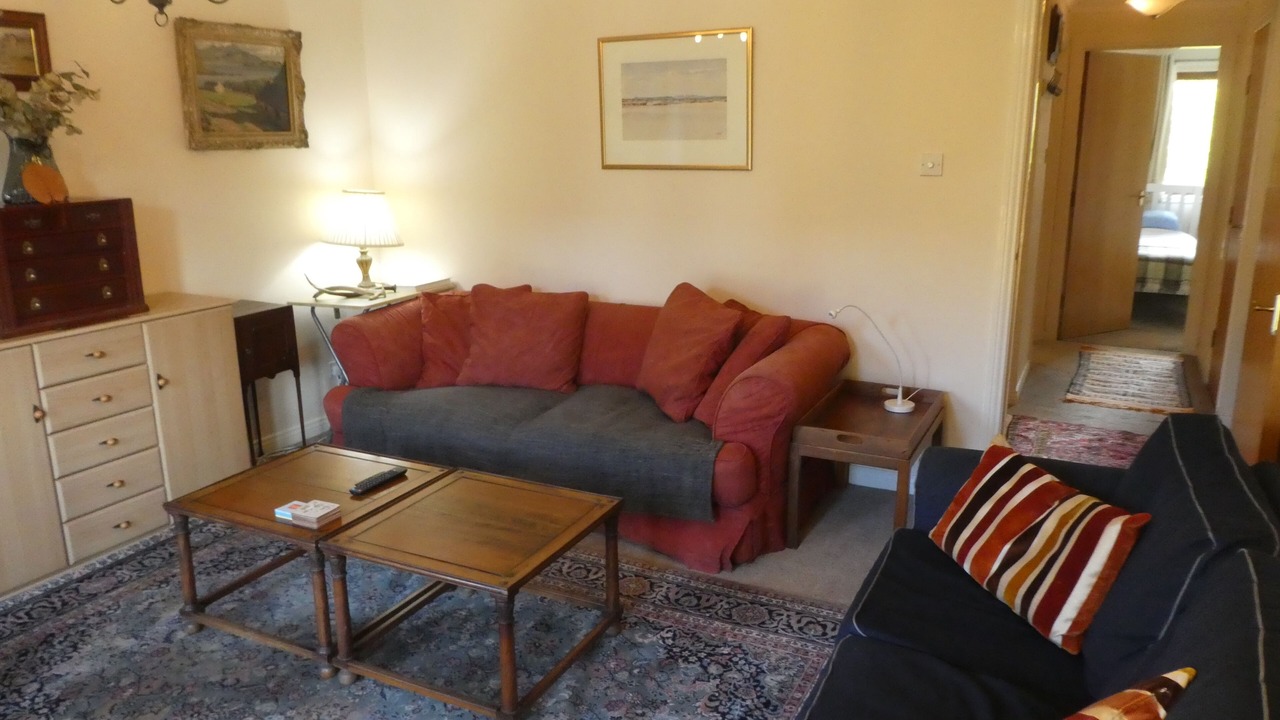 Photo of Livingroom in Tollcross
