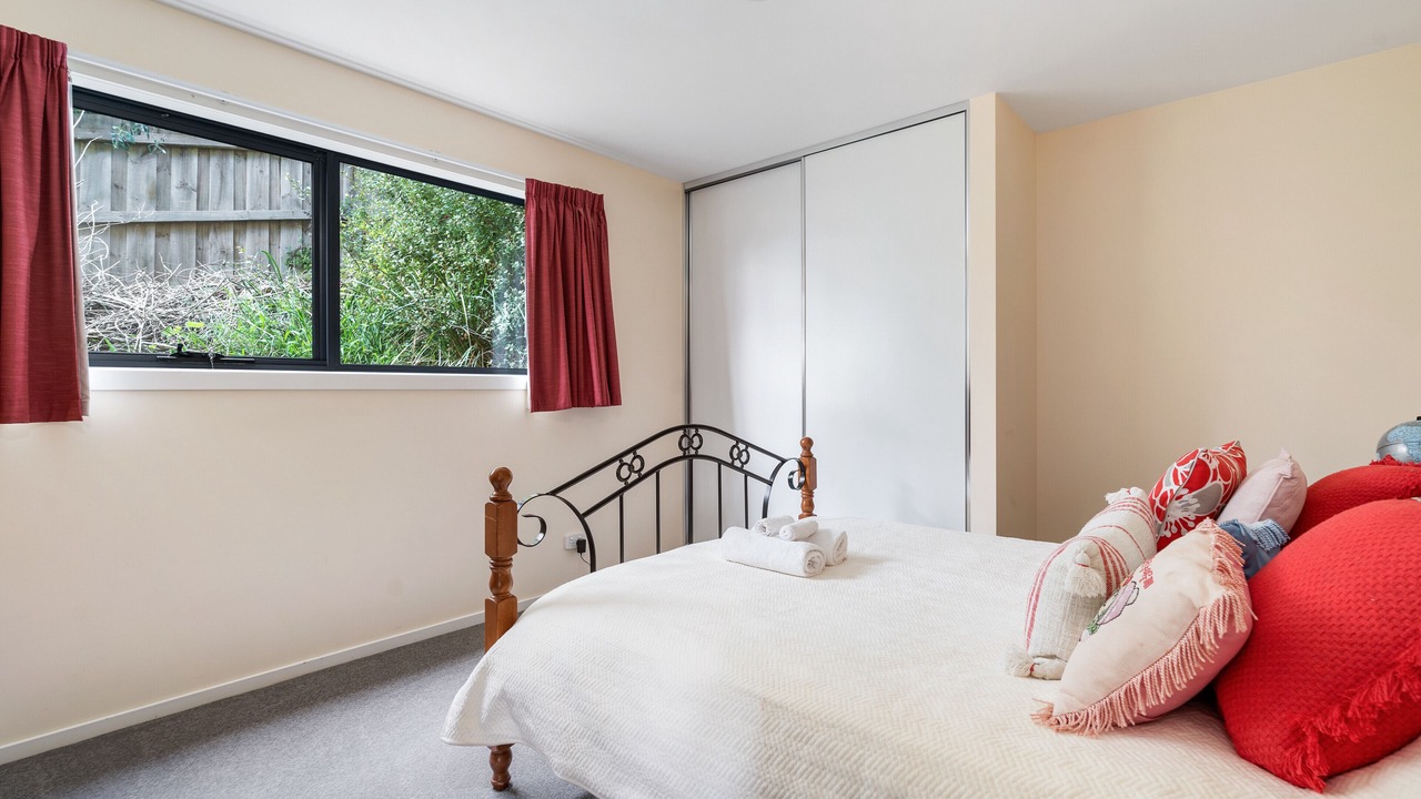 Photo of Bedroom in Blackmans Bay