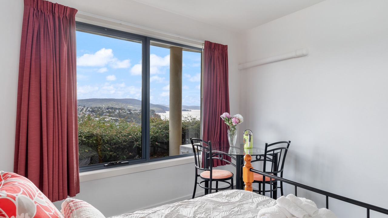 Photo of Bedroom in Blackmans Bay