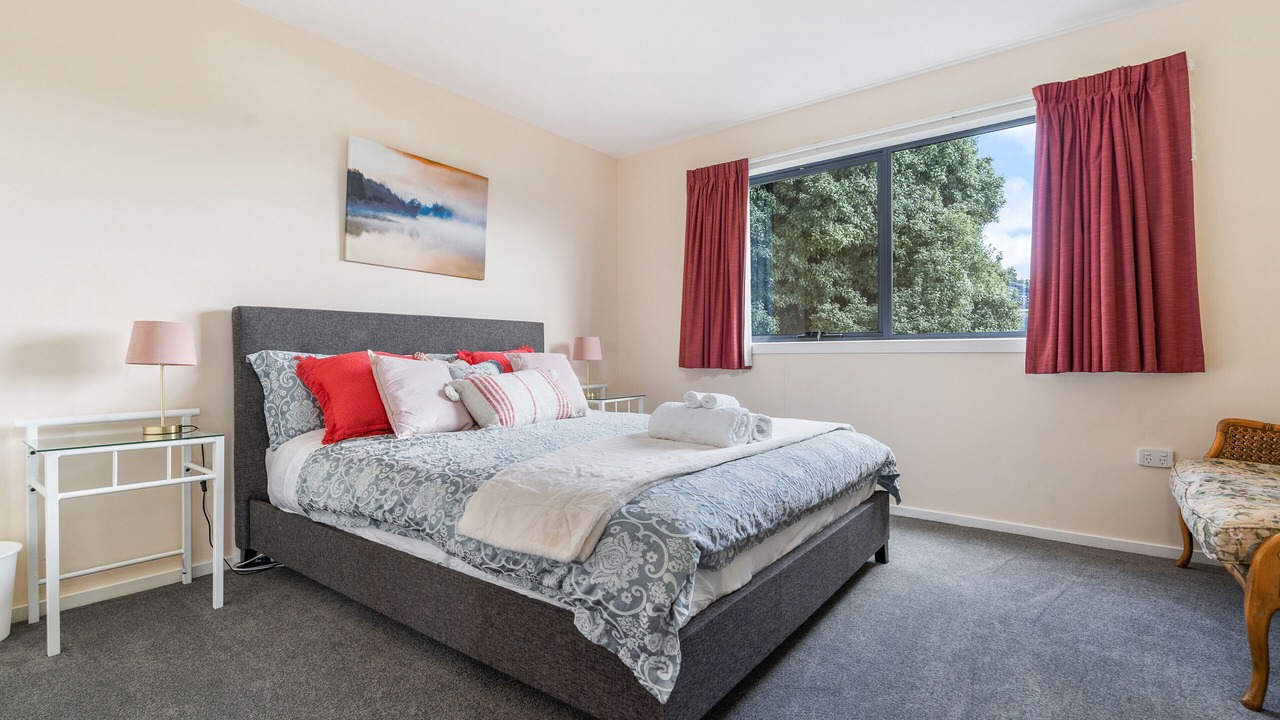 Photo of Bedroom in Blackmans Bay
