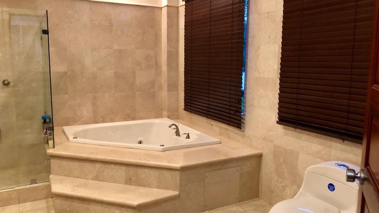 Photo of Bathroom in Ciudad Colon